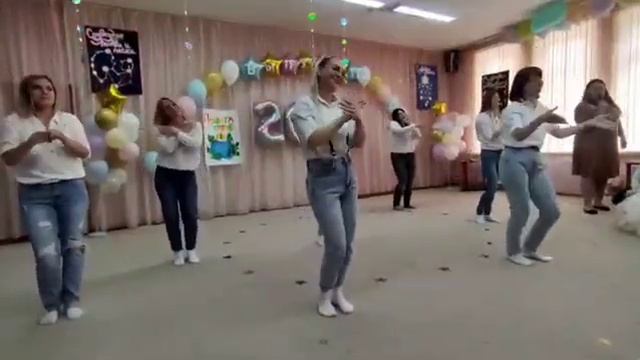 Выступление родителей на празднике "Здравствуй, школа" в школе 1191 смотреть онлайн