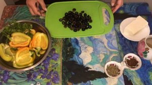 Перец с начинкой из брынзы. Красиво, аппетитно, на любой вкус!