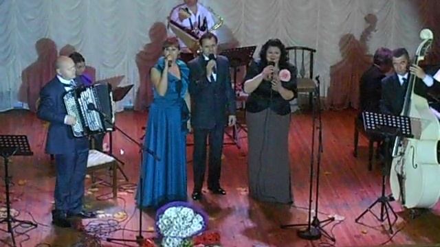 Карі очі, чорні брови. Віктор Тетеря, Петрікова Оксана та Шаповалова Рімма. смотреть онлайн