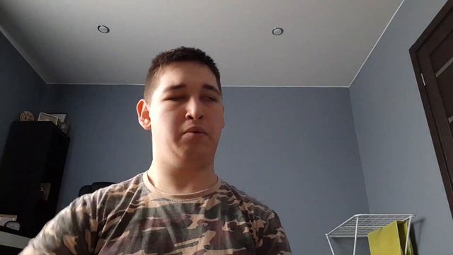 закончил занятия с мечом сейчас буду лежащий задания с гантелями