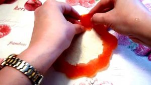 КАК КРАСИВО НАРЕЗАТЬ ПОМИДОРЫ И ОГУРЦЫ! УКРАШЕНИЯ ИЗ ОВОЩЕЙ! КАК КРАСИВО НАРЕЗАТЬ ОВОЩИ!