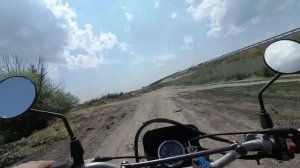 Тест-драйв мотоцикла Suzuki Djebel 200 по трассе и бездорожью.