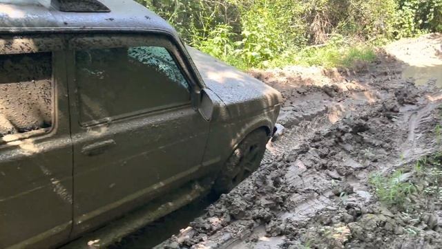 Выезд Нива Клуба 95.Непокоренный маршрут.@nivaclubchr @vladandnikirus@ o смотреть онлайн