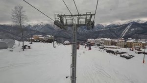 ОЧЕРЕДЬ НА ПОДЪЁМНИК! КРАСНАЯ ПОЛЯНА. ГОРНОЛЫЖНЫЙ КУРОРТ. ВЫСОТА 2200. СОЧИ