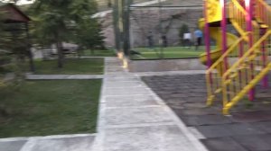 Lina İle Parkta Yerde Lav Var Oyunu Oynadık | Funny Kids Video