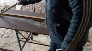 Пилим рейку на самодельной циркулярке!