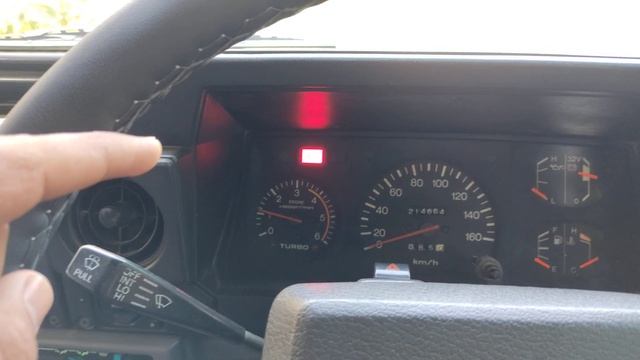 How To use 4x4 in Toyota 70 series Land Cruiser hub Locks, 4WD Explained in Urdu/Hindi смотреть онлайн