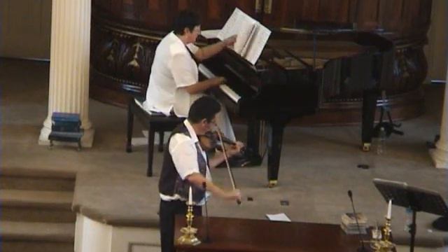 "Music Trio from Jerusalem" performs Traditional Nigun and Freilachs смотреть онлайн