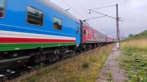 Именной Электровоз Эп1-006 с фирменным поездом "015А" Мурманск - Москва покидает ст. Мурманск