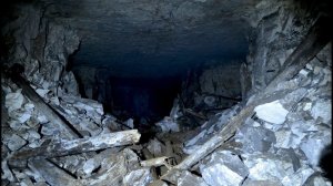 Залез в ОДИНОЧКУ в ТЁМНУЮ ПЕЩЕРУ