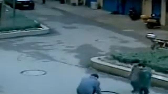 Алилуйя ))))мощный взрыв, прикол в конце смотреть онлайн