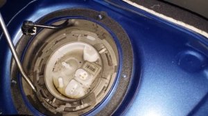 2013 BMW F30 ACTIVEHYBRID3 335I HOW TO REMOVE FUEL PUMP FROM TANK