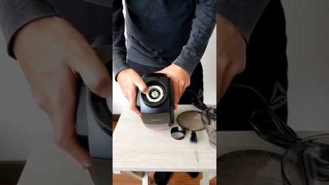 Unboxing Molino Electrico Baratza Encore Bogota смотреть онлайн