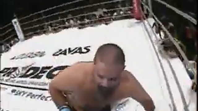 David (Tank) Abbott vs Hidehiko Yoshida | Дэвид (Танк) Эбботт против - Хидэхико Ёсида смотреть онлайн