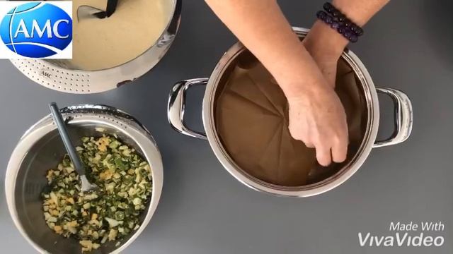 Пирог с зелёным луком и яйцом смотреть онлайн