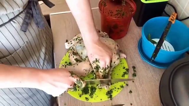 Курица, запеченная с картофелем в духовке в УльтраПро Tupperware смотреть онлайн
