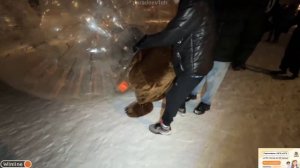 ирл | хозяева делают битву на шарах | проткнули шар