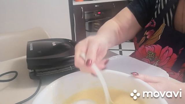 Вафельные трубочки. Мультипекарь REDMOND. смотреть онлайн