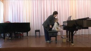Принципы работы с начинающими пианистами. Открытый урок преподавателя фортепиано Терновской М.К.