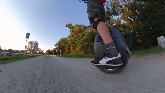 Kingsong 16X смотреть онлайн