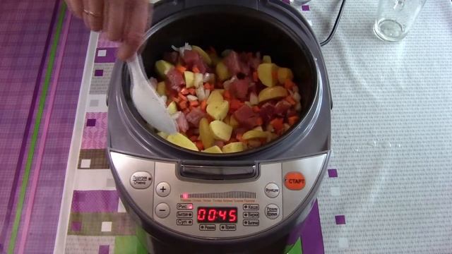 Простой рецепт тушеного мяса с картошкой