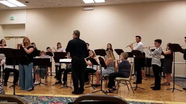 Vivaldi Piccolo Concerto in C Major with Guest Soloist, Sarah Jackson. Conducted by Clyde Mitchell. смотреть онлайн