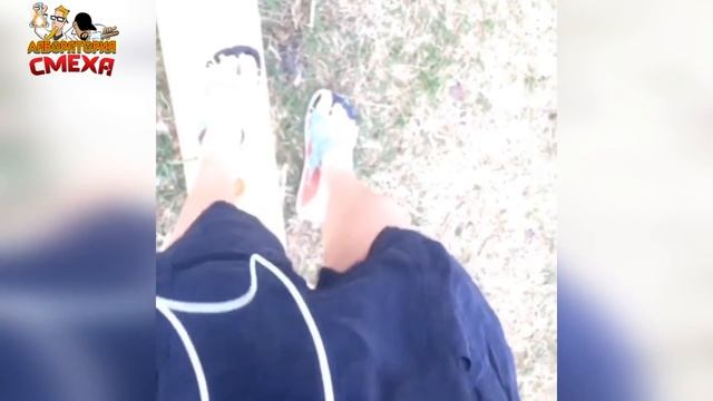 Сериал: Деревня / Простая жизнь / Поля из деревки / Девушка Поля стебет городскую жизнь (серия #7) смотреть онлайн