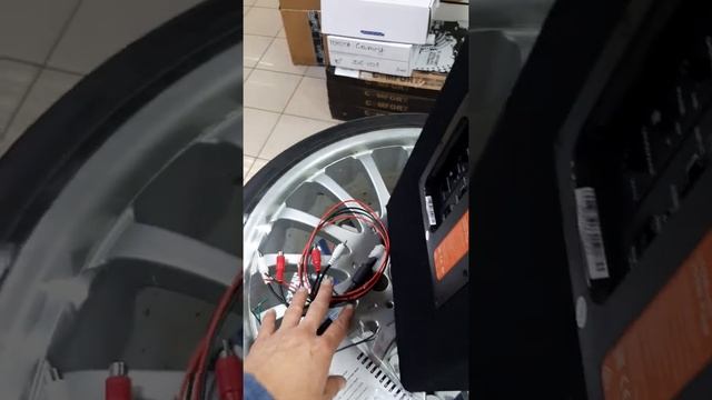 Новый, компактный, активный сабвуфер с 8" динамиком JBL Bass Pro 8! смотреть онлайн