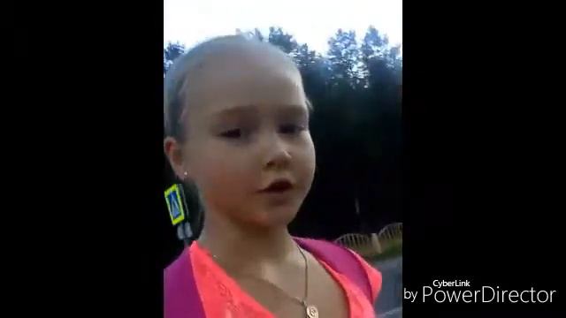 VLOG Поехали на дачу | Опоздали на автобус | Гуляем в парке. смотреть онлайн