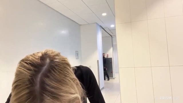 Следит за фасолькой в туалете смотреть онлайн