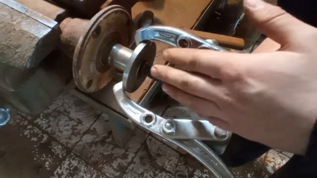Как пользоваться съемником?