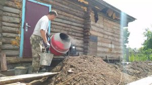 Сломанная бетономешалка и завершение заливки фундамента. На память #9