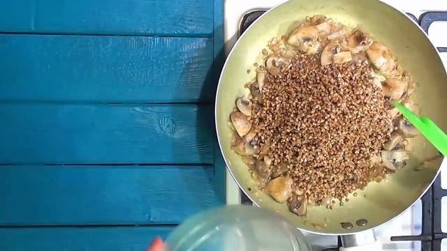 Гречка с грибами в горшочке
