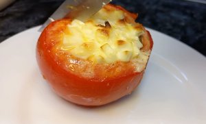 Легкий ужин в духовке, запеченные  фаршированные помидоры с кабачками