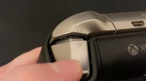 Скрипит триггер геймпада от Xbox (смазываем пружину)