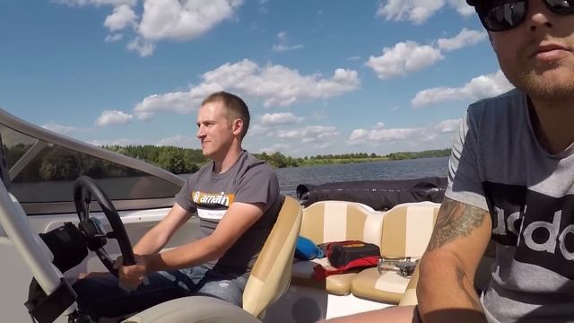 Почувствуй свободу... Катаем на катере Grizzly 580 смотреть онлайн