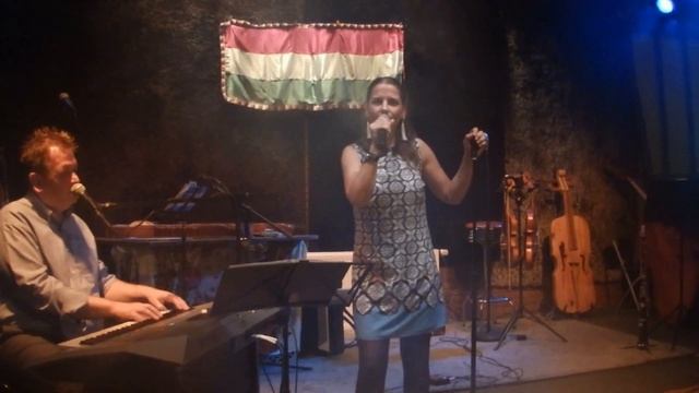 Szeretlék én - Edina Csüllög bij Most Magyarul! draait door