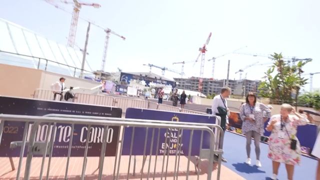 24H À MONACO COMME DES STARS ! (vlog au Festival de Monte-Carlo) смотреть онлайн