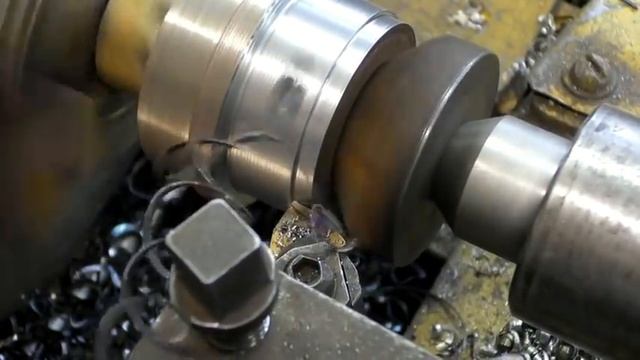 Мотоцикл. Соединительный фланец для звёздочки и тормозного диска. смотреть онлайн