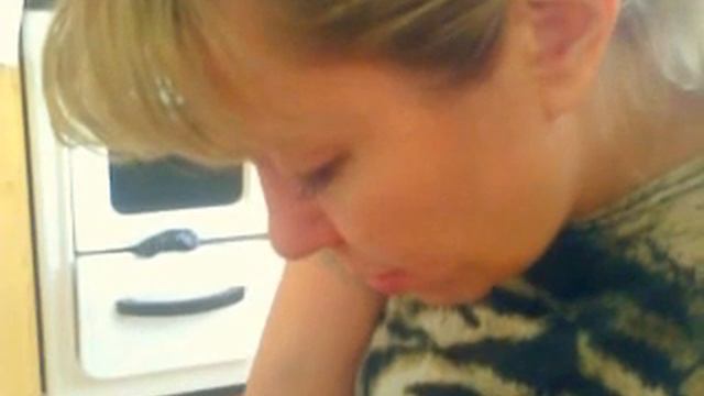 РЖАКА!!!НЮХАЮ ПИСЮ!ХАНЫГА БРАТСКА!!!.ПРИХОДИТЕ КО МНЕ НА МАНИКЮР! смотреть онлайн