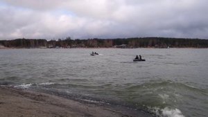 Река-310 на волне