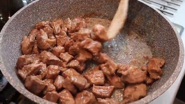 Гуляш из говядины. Вкусный ужин. Как приготовить гуляш. Простой рецепт