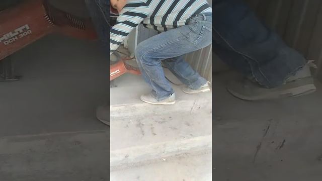 Штроборез Hilti DCH 300