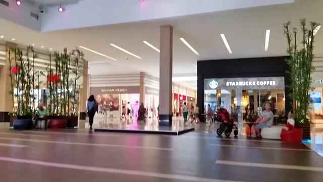 Внутри ТЦ Отрада смотреть онлайн