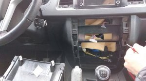 УАЗ Патриот 2019. USB-розетка для задних пассажиров.