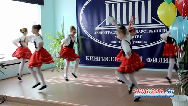 ЭКСКЛЮЗИВ: вручение дипломов в ЛГУ Кингисеппа. Мило и душевно. KINGISEPP.RU смотреть онлайн