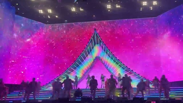 BLACKPINK Coachella 2023 Forever Young Closing Song Weekend 1