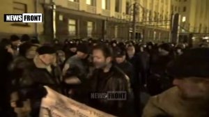 Митингующие возле администрации президента в Киеве- За что вы убиваете наших детей