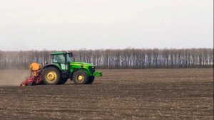 Посев люцерны Barenbrug - Люцерна.Ру Lyutserna.ru Сеялкой VREDO сеялка для люцерны