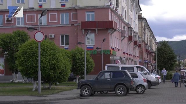 В районе площади у памятника Ленину установили знак «Движение запрещено» смотреть онлайн